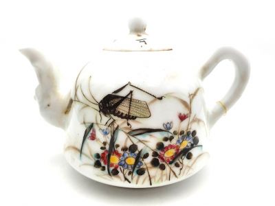Chinese Porcelain Teapot Cricket on a branch