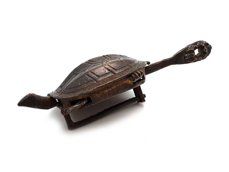 Cliquez sur la vignette pour agrandir et survolez la photo pour zoomer Cadenas Chinois en Laiton Tortue