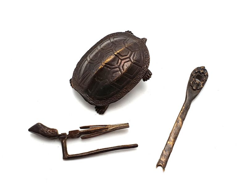 Cliquez sur la vignette pour agrandir et survolez la photo pour zoomer Cadenas Chinois en Laiton Tortue
