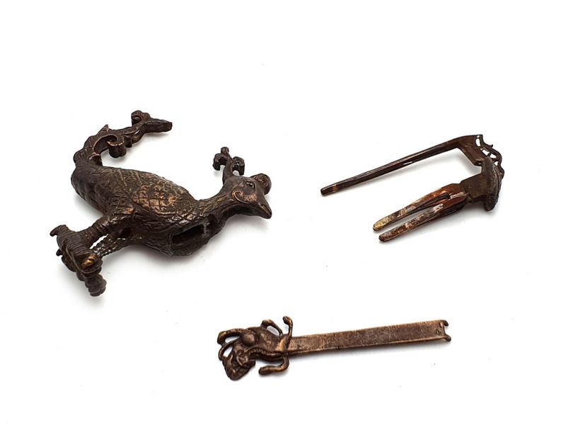 Cliquez sur la vignette pour agrandir et survolez la photo pour zoomer Cadenas Chinois en Laiton Oiseau