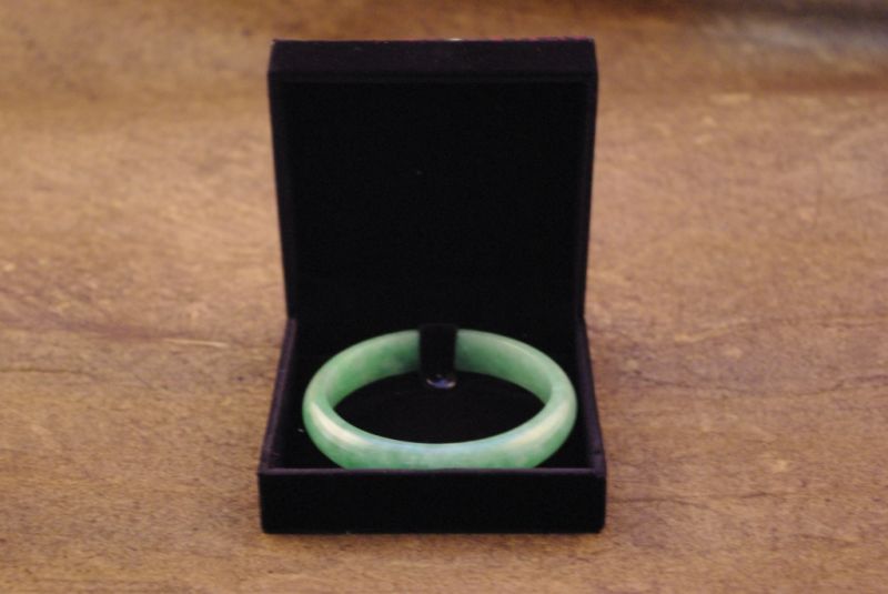 Cliquez sur la vignette pour agrandir et survolez la photo pour zoomer Jonc en Jade vert