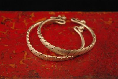Bracelet Cercle ethnique Miao avec Clochettes