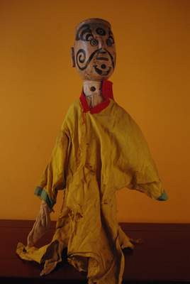Large Chinese wooden Puppet Yellow clothes