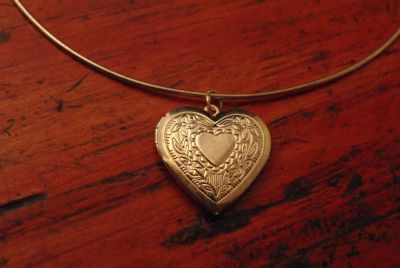 Petit Collier Chinois Coeur Ouvert