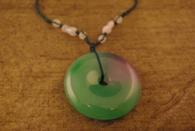 Collier avec pendentif en Jade Disque Bi