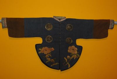 Veste ethnique d'enfant provenant des Minorités