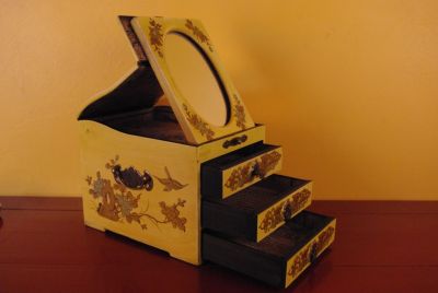 Grande boite chinoise à Bijoux Blanc Cassé