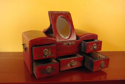 Meuble chinois avec miroir