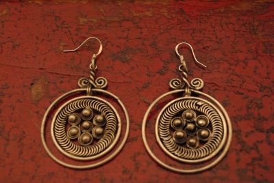Boucles d'oreilles ethnique représentant la fleur de vie