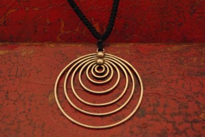 Collier ethnique Pendentif 7 Spirales fines