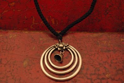 Collier clochette minorité Miao avec cercle de vie