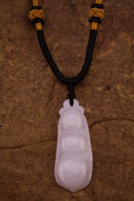 Collier et pendentif en Jade FengShui