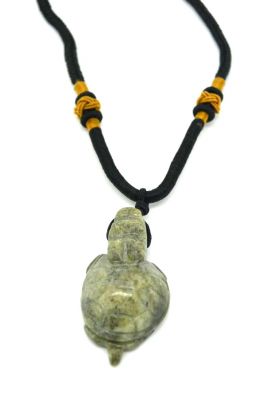 Pendentif Tortue en Jade et Collier Chinois