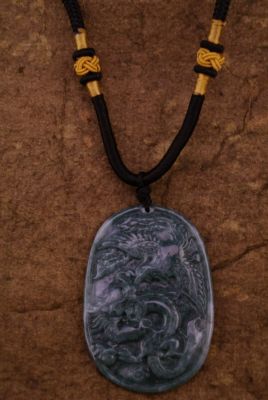 Pendentif dragon en Jade vert