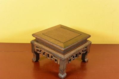 Support en Bois - Table Chinoise - 12x12x10cm