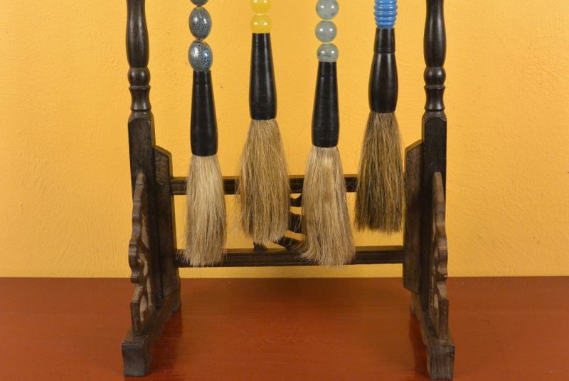 4 Pinsel mit Klein Chinesische Pinselhalter 3