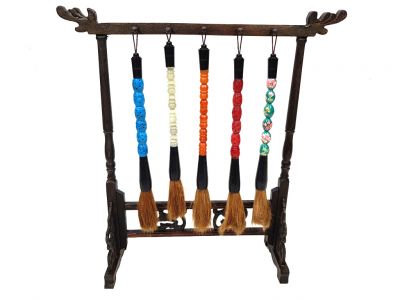 5 Pinceaux avec un Support pinceaux en bois chinois 5 Pinceaux avec un Support pinceaux en bois chinois