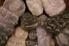 Pendentifs de Bouddha en Jade avec colliers