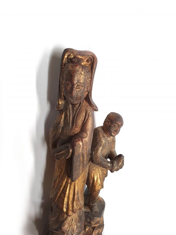 Alte chinesische Holzbürste - Qing-Dynastie - Die Göttin und das Kind 3