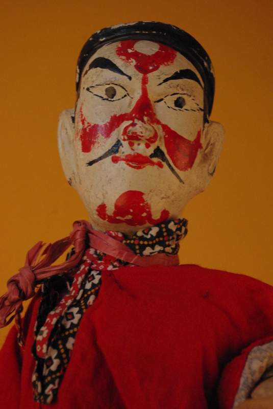 Alte Chinesische Marionette aus Dekorationsholz 3