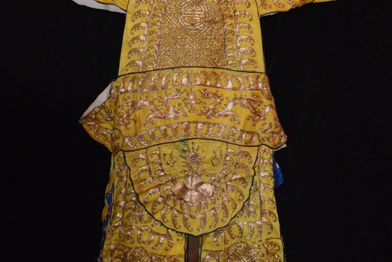 Alte chinesische Theater-Kostüm Gelb und Gold 5
