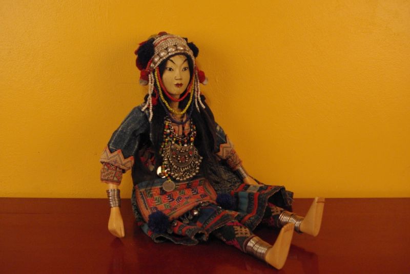 Alte hölzerne Marionette Miao 4