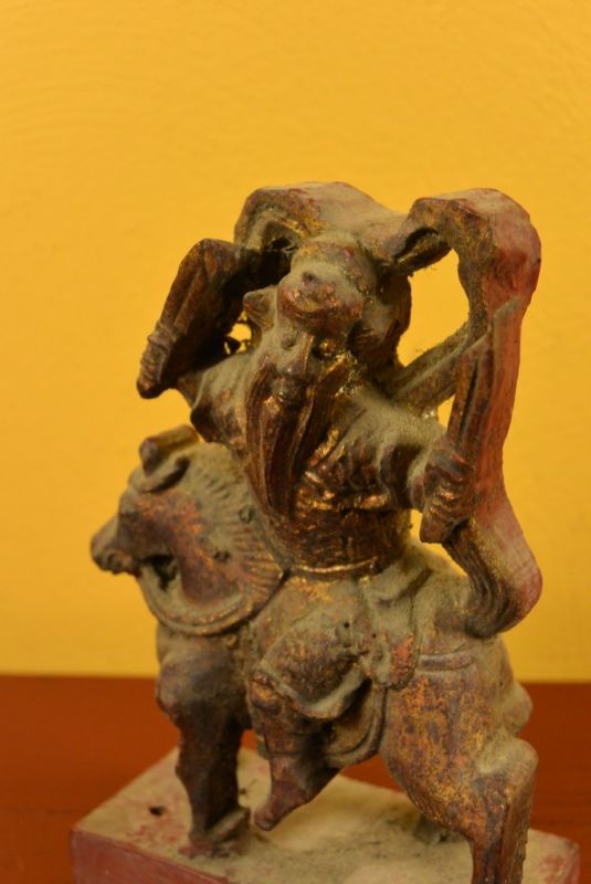 Alte Holzschnitzereien Qing-Ära Mönch 1 5