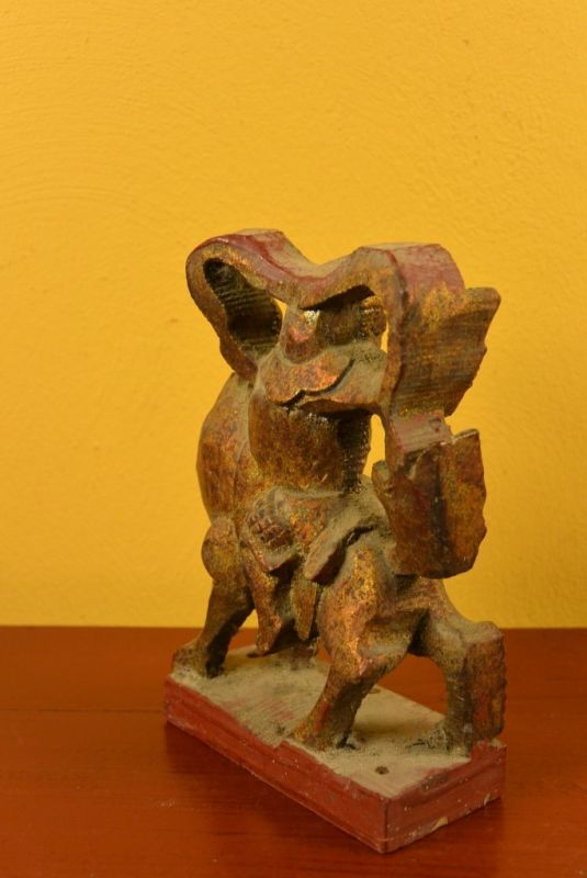 Alte Holzschnitzereien Qing-Ära Mönch 2 3