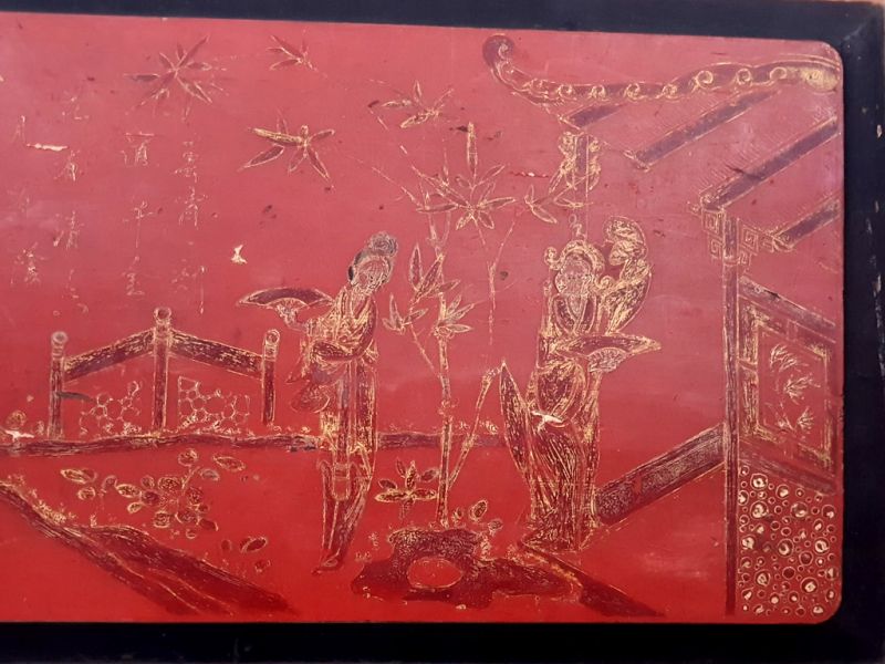 Alte Holztafel aus der Qing-Dynastie - Lack - Die Kaiserin im Garten 3