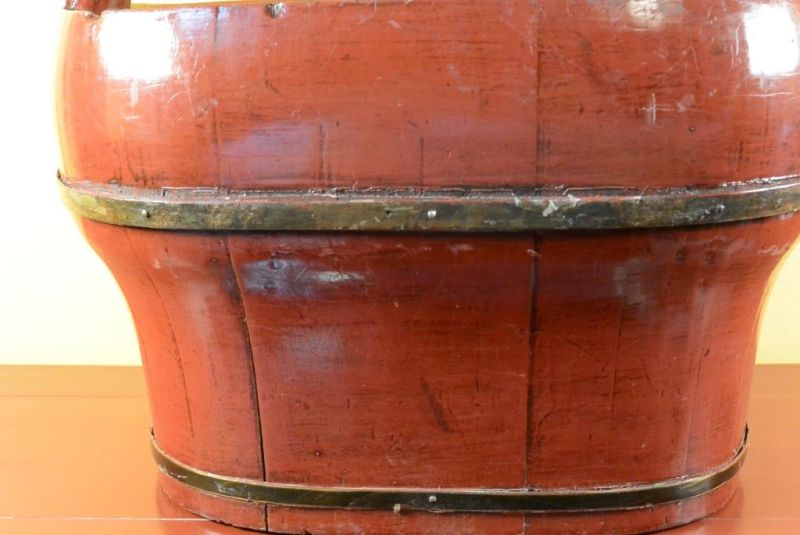 Alter chinesischer Korb / Eimer - Rot 3