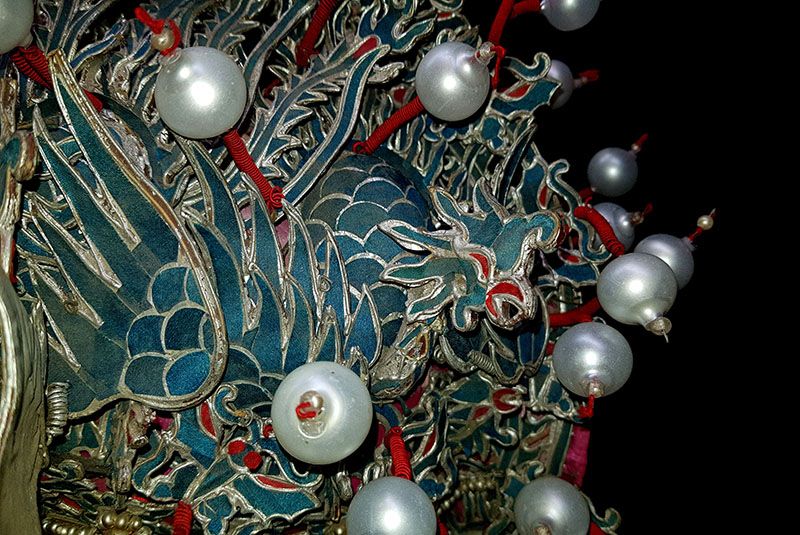 Alter chinesischer Theatre Kappe Der Phönix mit Perlen 3