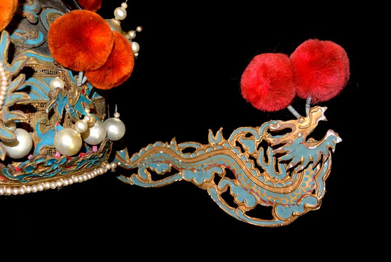 Alter chinesischer Theatre Kappe Doppelte Drachen 3