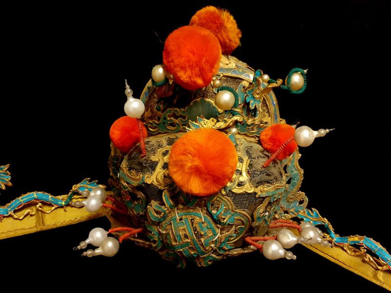 Alter chinesischer Theatre Kappe - Doppelte Drachen 2