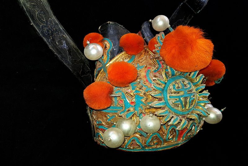 Alter chinesischer Theatre Kappe Helm des Eroberers 2