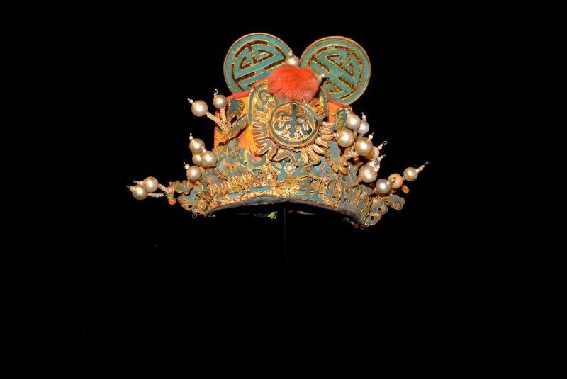 Alter chinesischer Theatre Kappe Kopfschmuck des Mondes 2