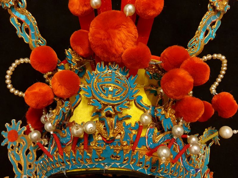 Alter chinesischer Theatre Kappe Kopfschmuck des Mondes 2