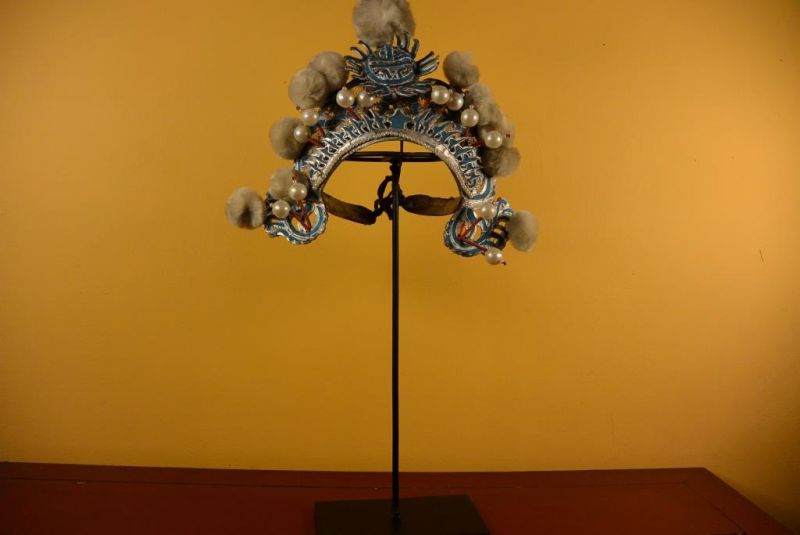 Alter chinesischer Theatre Kappe Krone / Weiß 2