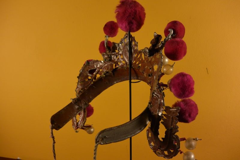 Alter chinesischer Theatre Kappe Lila Bommel Krone 3