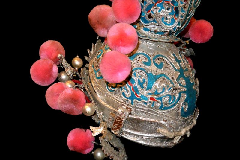 Alter chinesischer Theatre Kappe Rosa Pompons Krone 5