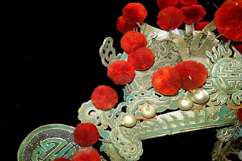 Alter chinesischer Theatre Kappe Rot - Die Pompons 2