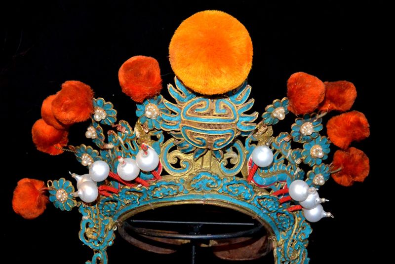 Alter chinesischer Theatre Kappe Rot und Orange 2