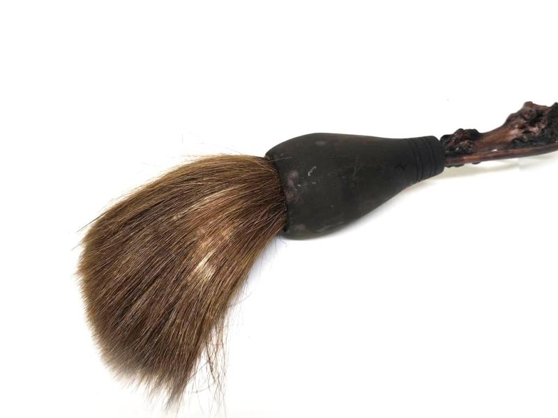 Bilder überfliegen für die vergrößerung Alter Dekorativer Pinsel aus geschnitztem Kirschholz - 65cm 2