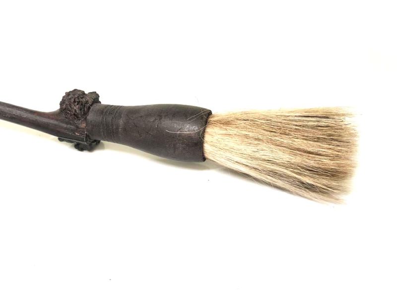 Alter Dekorativer Pinsel aus geschnitztem Kirschholz - 73cm 2