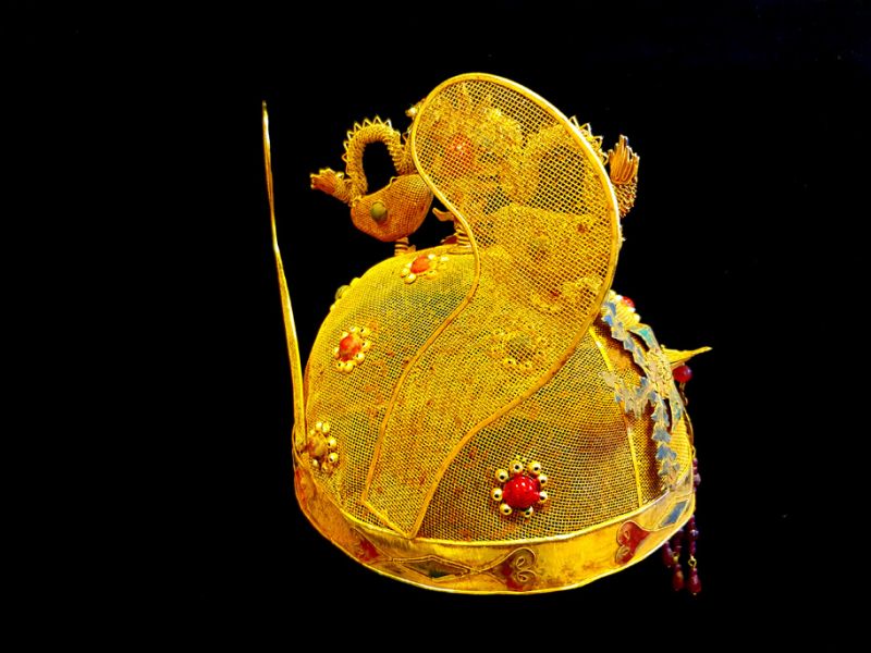 Alter goldener Theatre Kappe - Kaiser und Kaiserin - Der Vogel und der Drache - Junge Kaiserin 3
