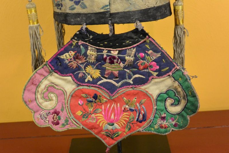 Alter Hut Miao Kind 5