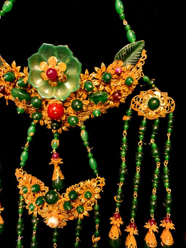 Altes Theaterjuwel - Kaiser und Kaiserin - Verde (jade), dorado... 2