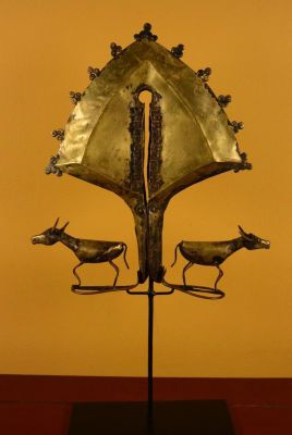 Ancien Bijou Indonésien - Grand Mamouli de Sumba - Buffle Ancien Bijou Indonésien - Grand Mamouli de Sumba - Buffle