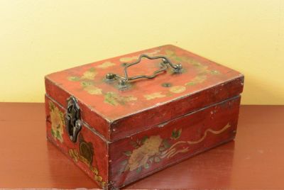 Ancien Coffre Chinois - Époque Mao Ancien Coffre Chinois - Époque Mao