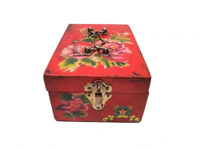 Ancien Coffre Chinois Époque Mao - Pivoine chinoise Ancien Coffre Chinois Époque Mao - Pivoine chinoise