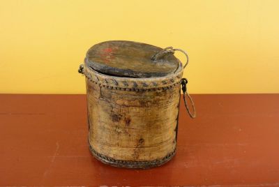 Ancienne boite de transport chinoise - Pique-nique - Bois et cuir